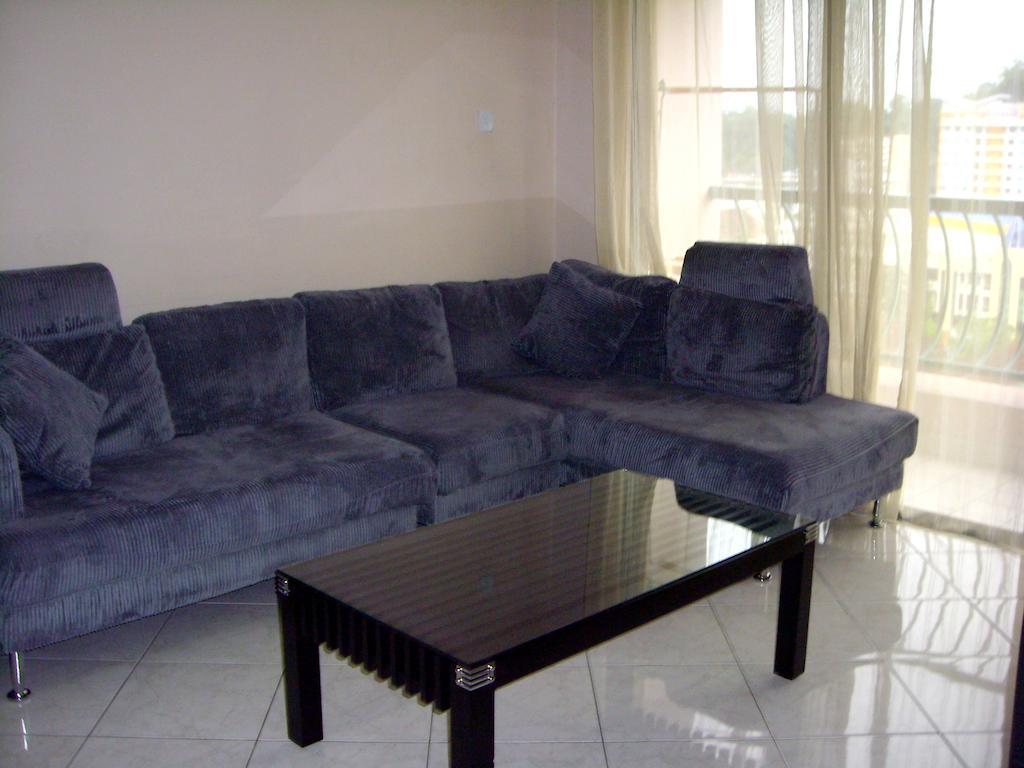 Dorcas Service Apartment - Marina Court Кота-Кінабалу Екстер'єр фото